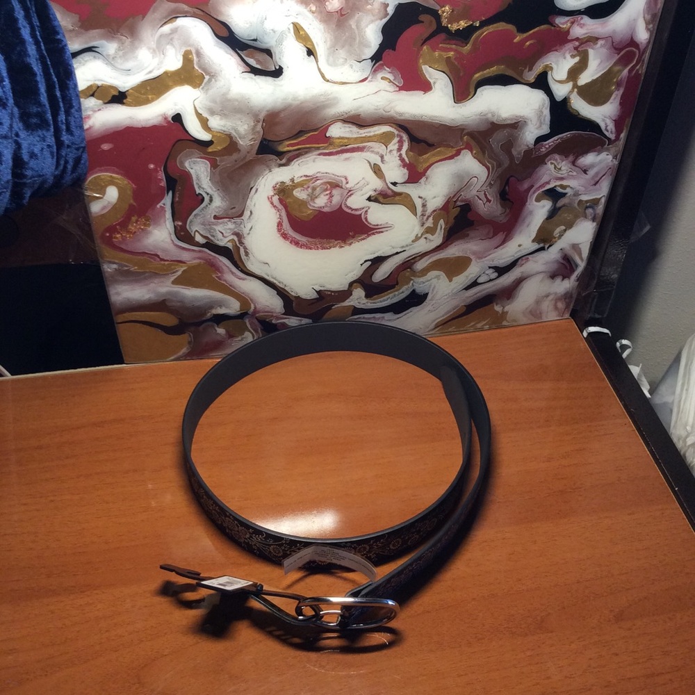 NEW!! "Round Flower" Brown Womens Belt
